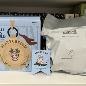 The Monsters Fall in Wild Series - Bucket Hat Mini Bag “MONSTERA DELICIOSA”